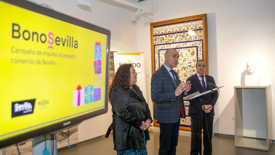 Nuevo impulso al comercio local de Sevilla con bonos de 20 euros extra por comprar en los barrios