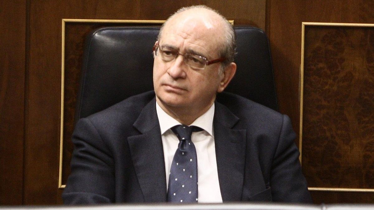 El Gobierno elogia la "magnífica" actuación policial frente a "demasiada violencia" de manifestantes