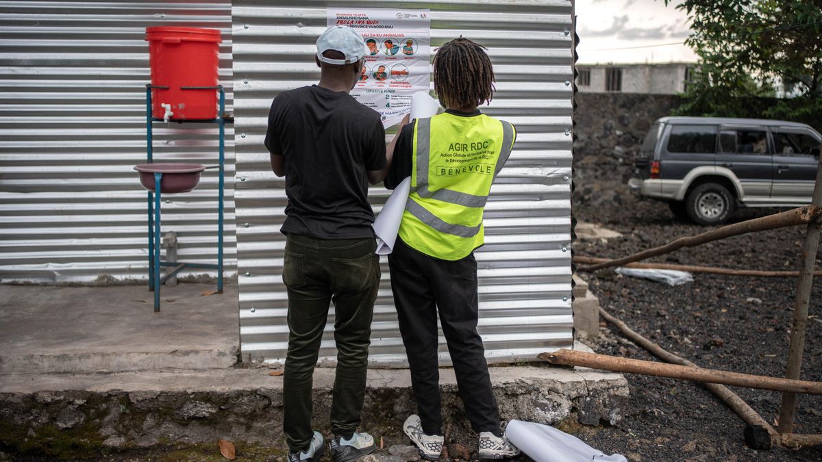 Congo eleva a 160 las muertes sospechosas por el brote de ébola en el este del país