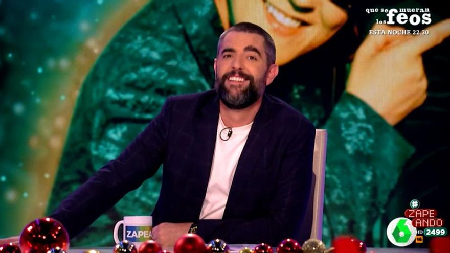 Dani Mateo desvela los tres llamativos looks que podría lucir en las Campanadas y laSexta abre una votación para elegirlo