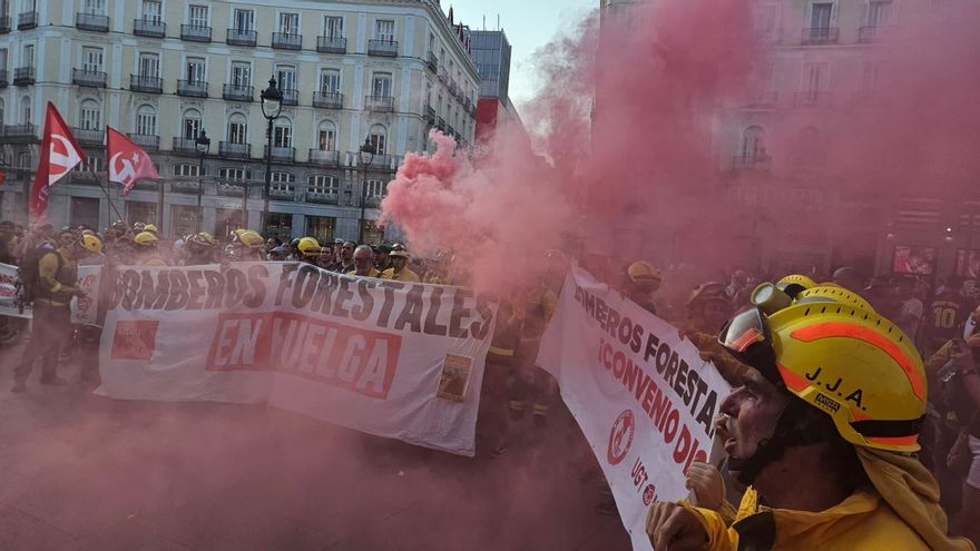 Los bomberos forestales de Madrid mantienen la huelga tras una reunión con el Gobierno de Ayuso que tildan de "lamentable"