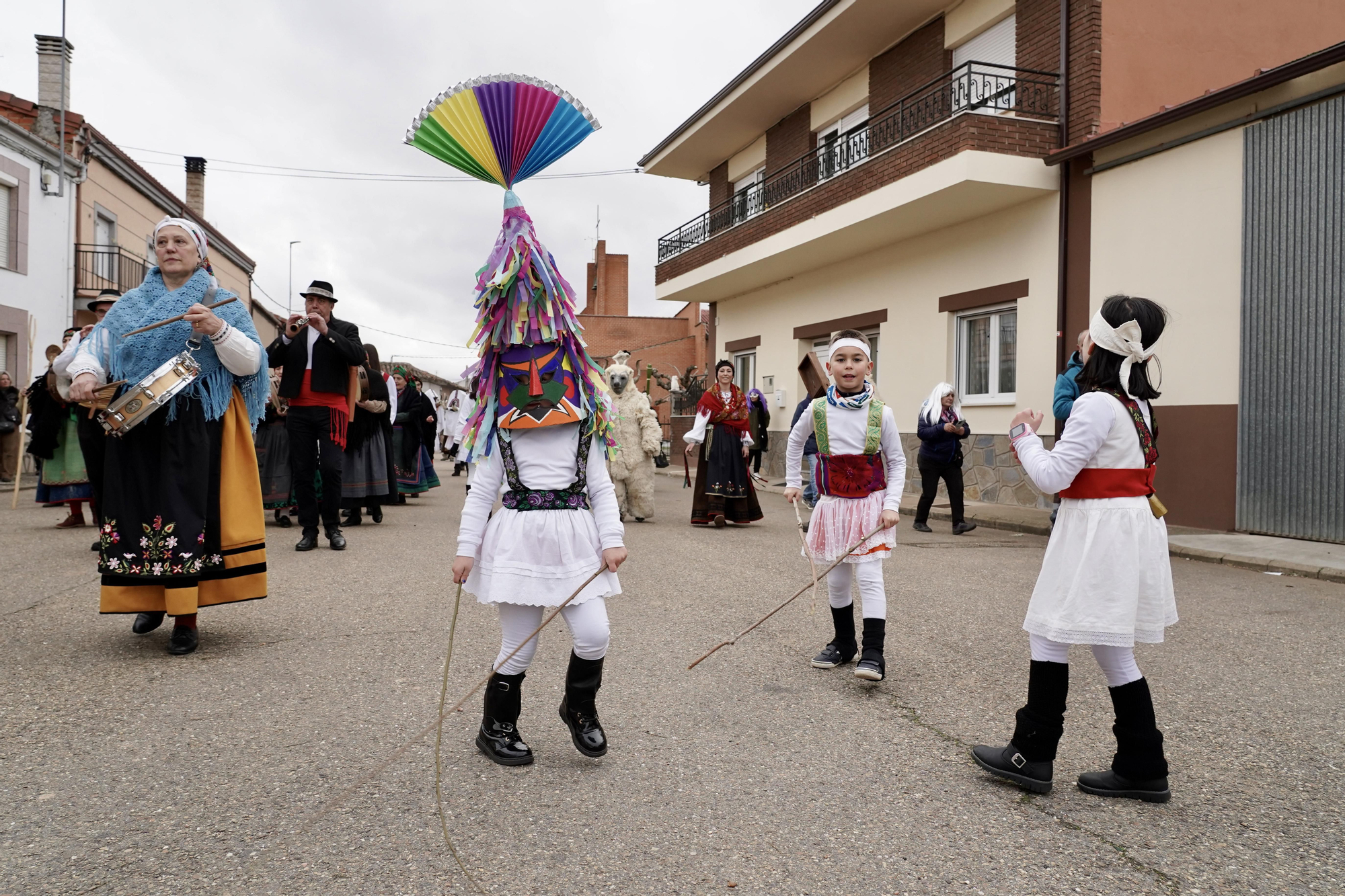 Toros y guirrios del antruejo en Velilla de la Reina