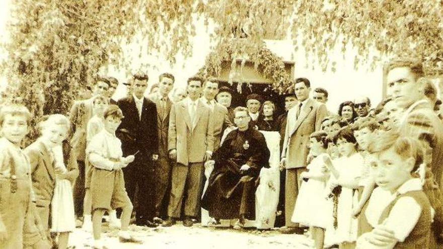 Misa nueva en Almanza en la década de los 50.