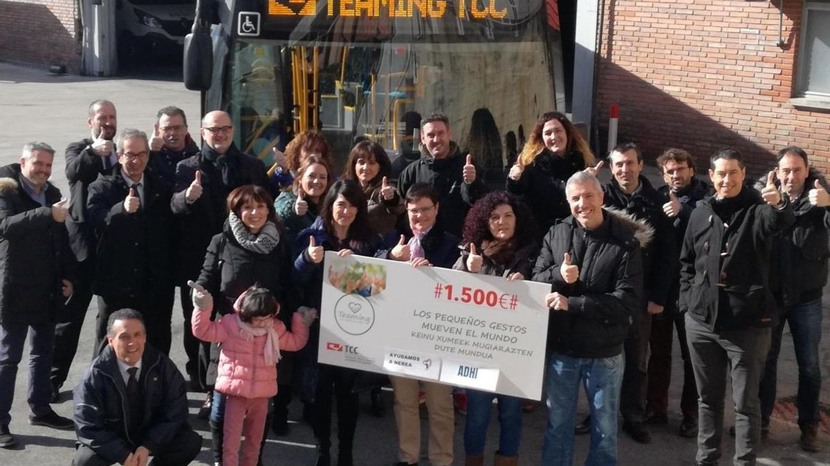 El 'Teaming' de TCC Pamplona aporta un total de 3.000 euros para dos proyectos centrados en la infancia