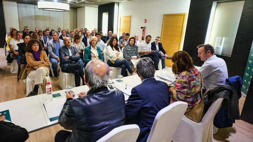 Reunión del Comité Ejecutivo del PRC para aprobar la lista.