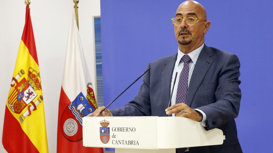 El PSOE lleva a la Fiscalía a la Consejería de Salud de Cantabria por "falsedad documental" en las listas de espera