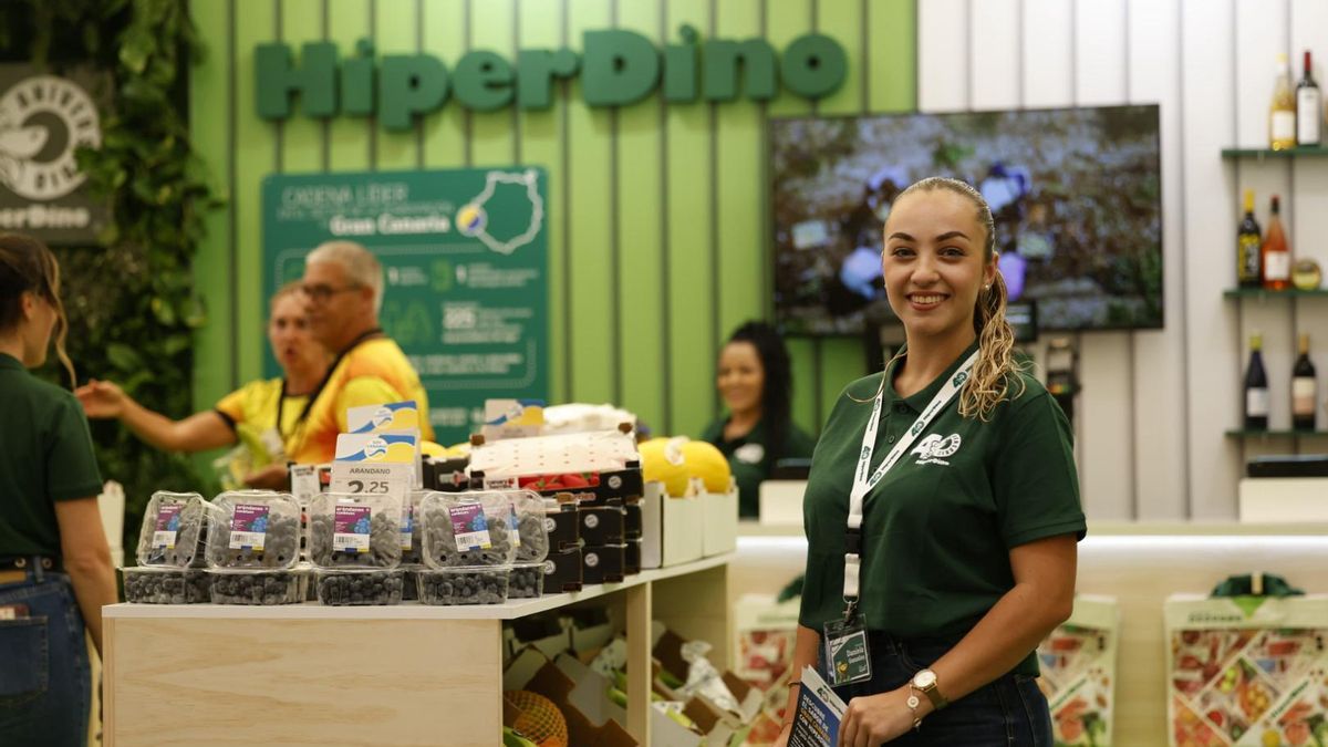 HiperDino participa en la Feria Gran Canaria Me Gusta con una amplia variedad de productos de la isla