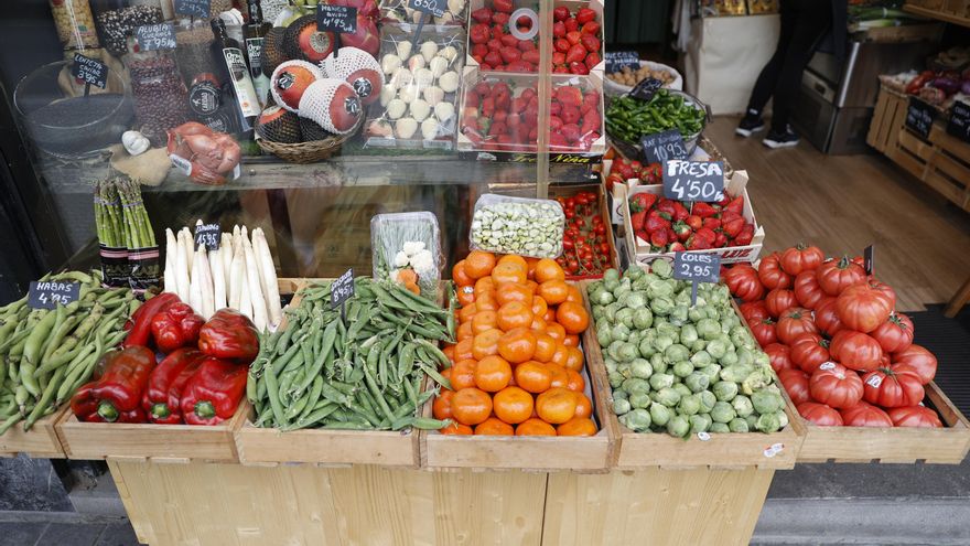Canarias cierra el año como la región más inflacionista, con un  IPC del 3,8%, y la de mayor subida anual en alimentos, del 10%
