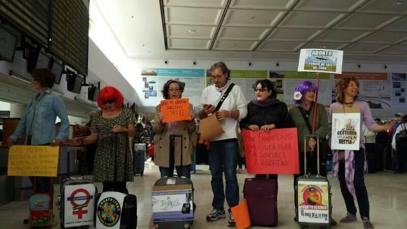 'PPes´ABORTOUR' en el Aeropuerto de Lanzarote.