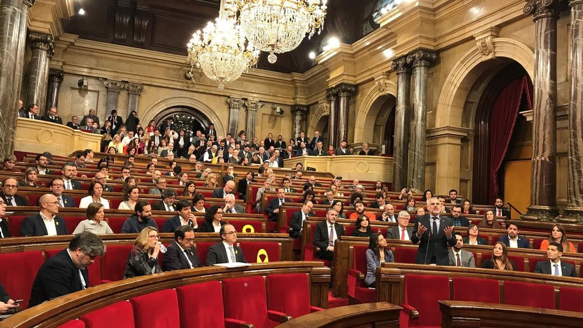 La CUP rompe con JxCat y ERC, pasa a la oposición y les emplaza a ofrecer una república