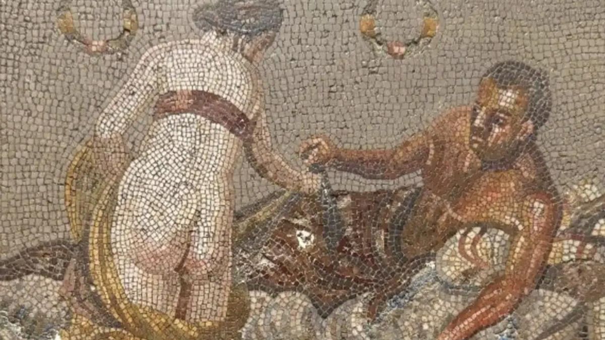 El mosaico erótico que reaparece en Pompeya llegó a Alemania como obsequio de un capitán nazi
