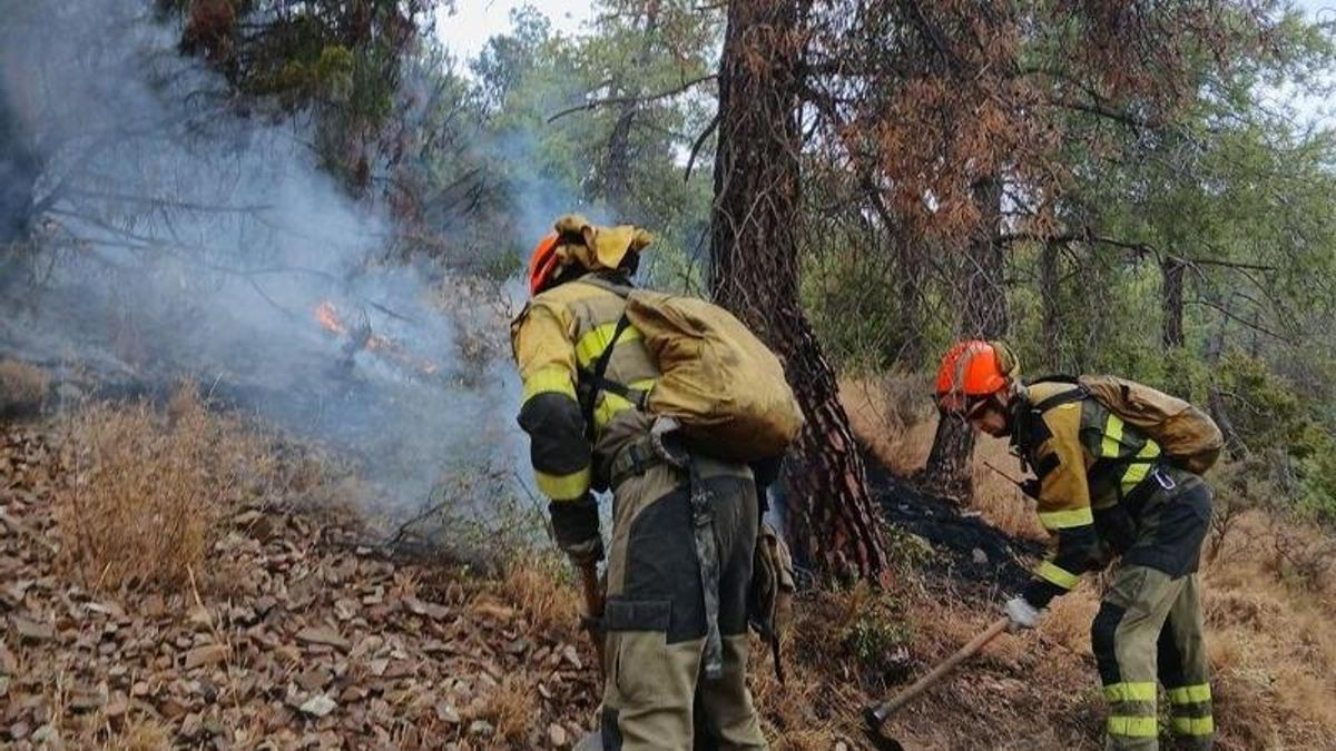 El incendio de Sierra de Algairén presenta una evolución favorable, con una superficie afectada de 200 hectáreas