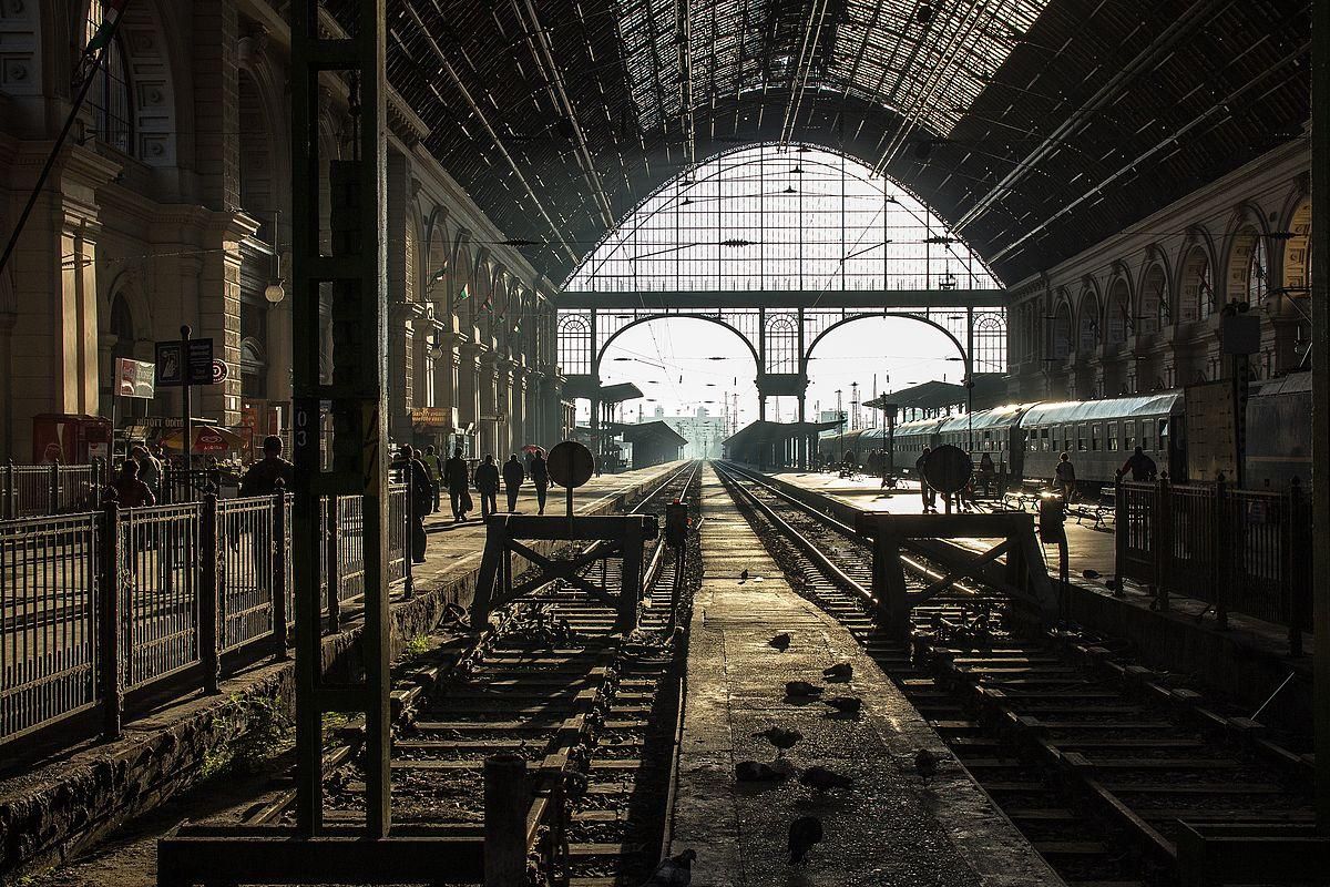 Estación Budapest Keleti, Budapest, Hungría. Foto Németh Tibor, CC BY-SA