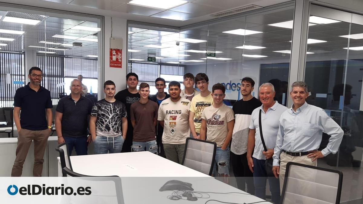 alumnado-del-ies-domingo-rivero-de-arucas-visitan-el-nuevo-centro-de