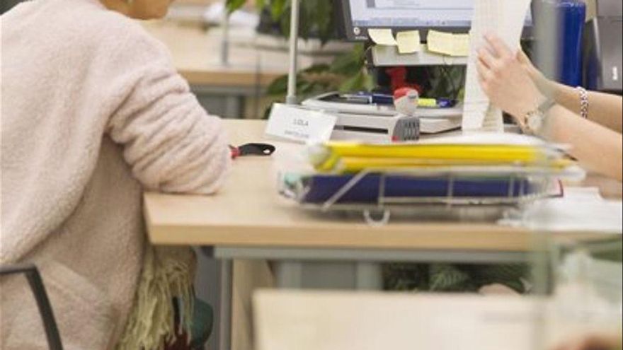 El Gobierno de Canarias no descarta obligar a vacunarse a los empleados públicos: "El negacionismo es un peligro para la colectividad"