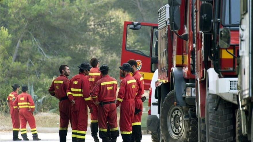 La Unidad Militar de Emergencias desplegará 180 efectivos y 57 vehículos en La Palma durante la mañana