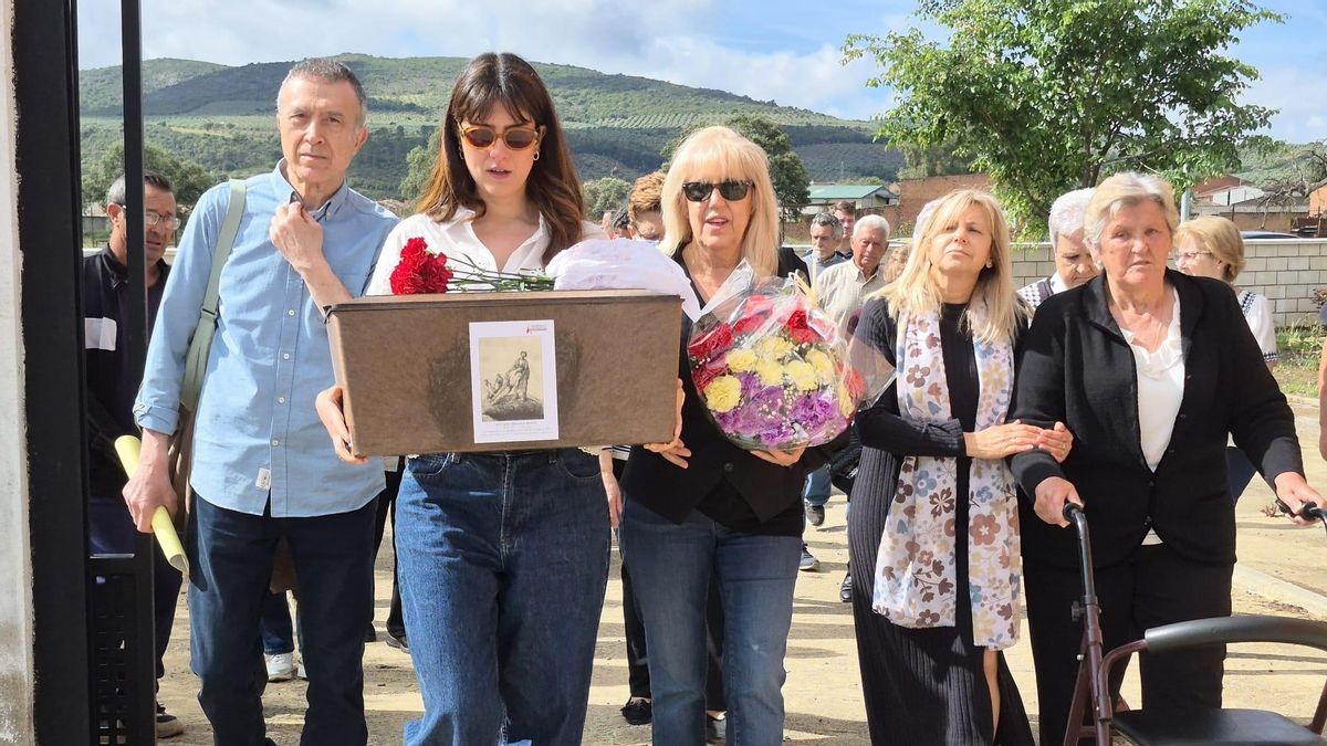 Ya descansan en su pueblo de Ciudad Real los restos de un joven represaliado muerto en la cárcel de Almadén