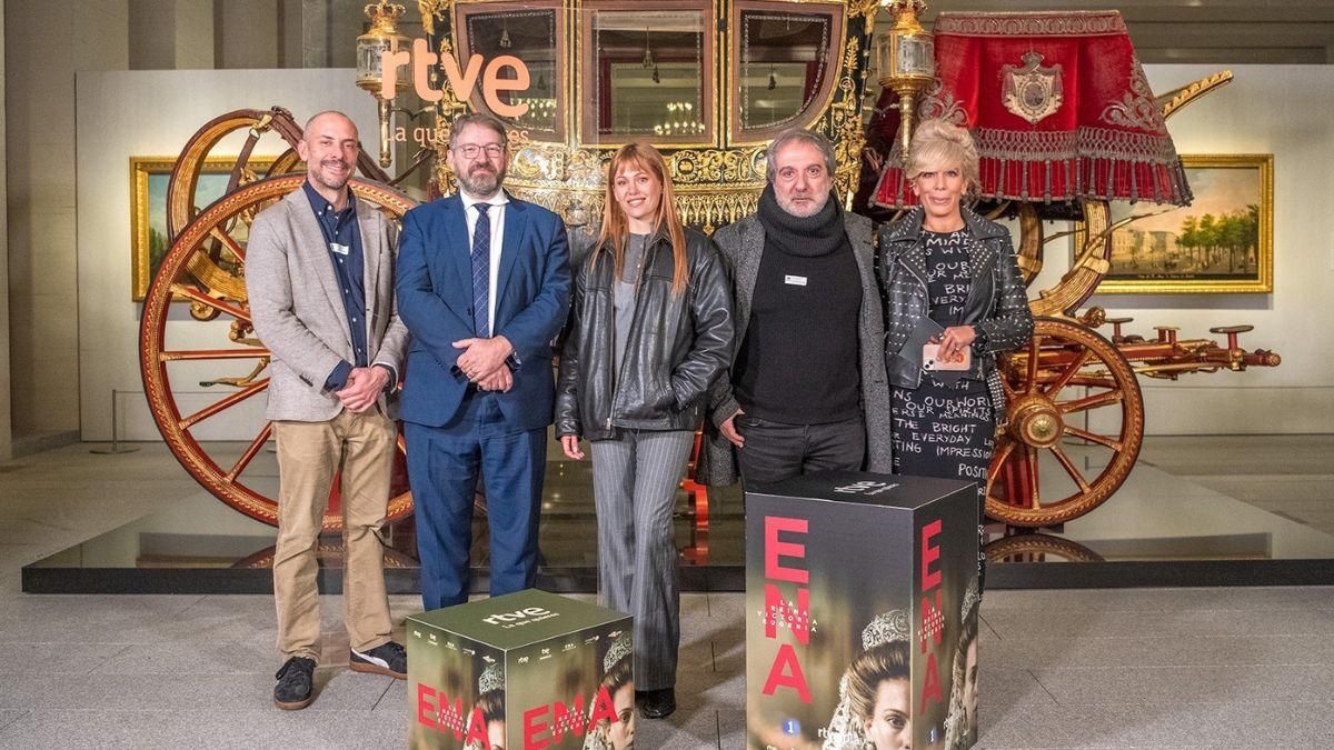 La 1 estrena 'ENA' y Olivares denuncia el "ataque directo" a RTVE: "Quieren eliminarla como competidora de ficción"