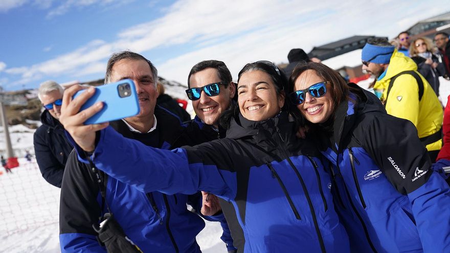 Moreno pide al Parque Nacional de Sierra Nevada que sea "receptivo" y dé más agua para fabricar nieve en la estación de esquí