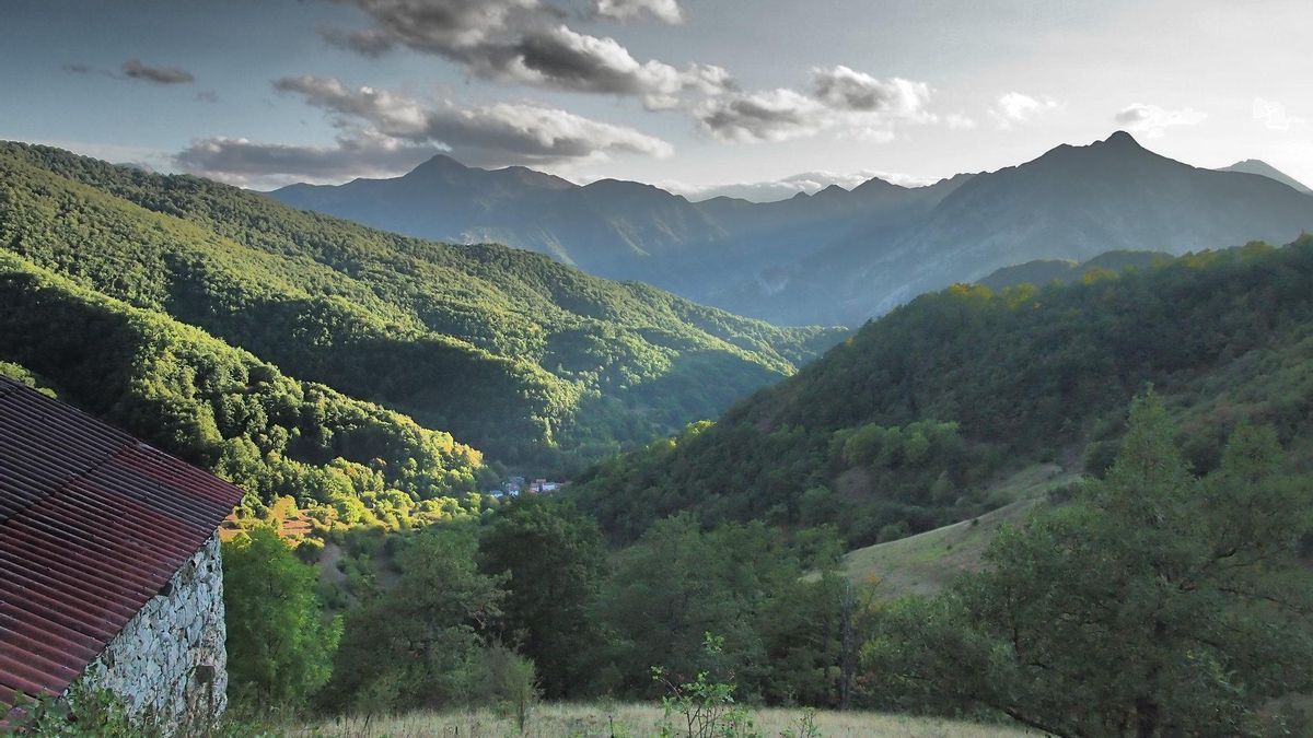 El Valle de Sajambre: cumbres y prados en el origen del mítico Río Sella