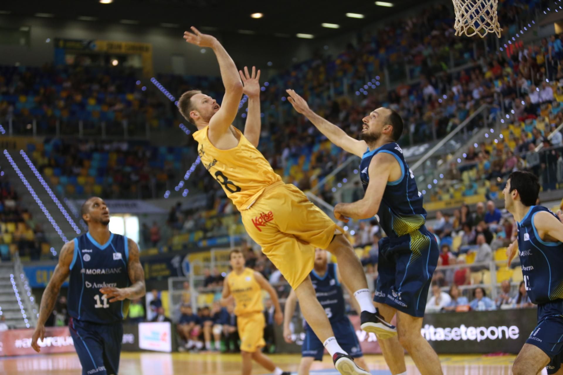 Imágenes del partido entre el Herbalife Gran Canaria y el Morabanc Andorra. (Alejandro Ramos).