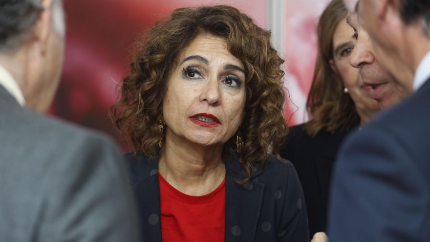 Montero: el Gobierno negociará “voto a voto” cada iniciativa para agotar la legislatura