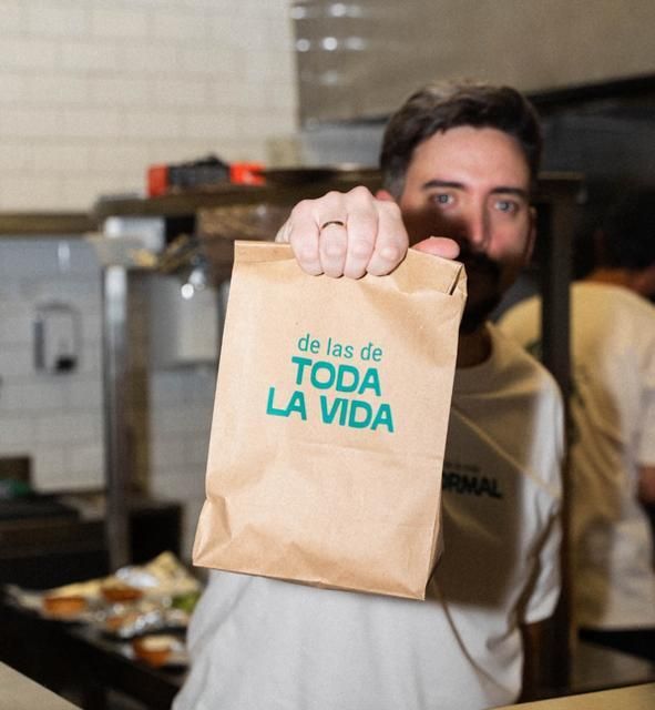 Óscar Dayas.
