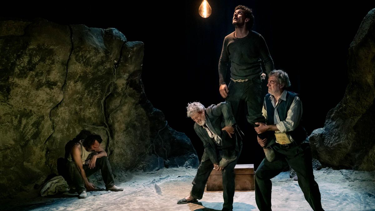 Momento de la representación de la obra de teatro