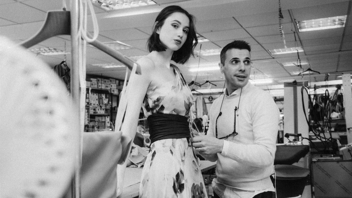 La firma Manu García Costura lleva la alta costura artesanal española desde Fuente Palmera hasta los Goya