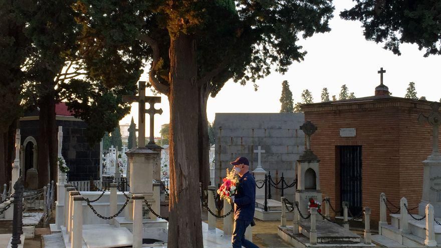 Sin restricciones para Todos los Santos y el Día de Difuntos: los cementerios andaluces recuperan la normalidad