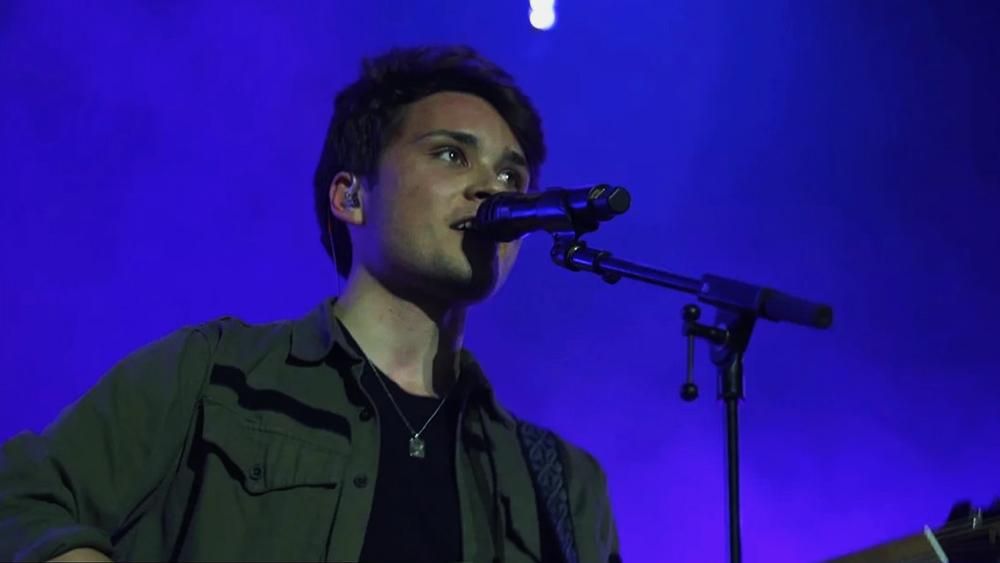 Damion interpreta "Give Me Love" en el WiZink Center de Madrid