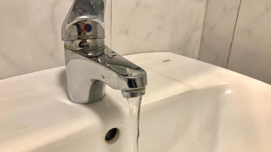 El Ayuntamiento de La Frontera recomienda restringir el consumo y uso de agua en dos zonas por una bacteria