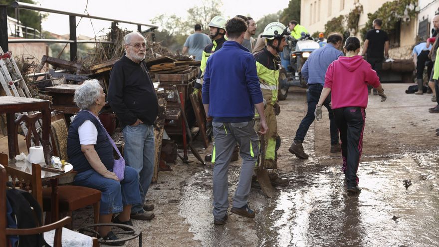 Tarjetas monedero, prioridad en dependencia y teleasistencia o ayudas a la vivienda para afectados por la DANA