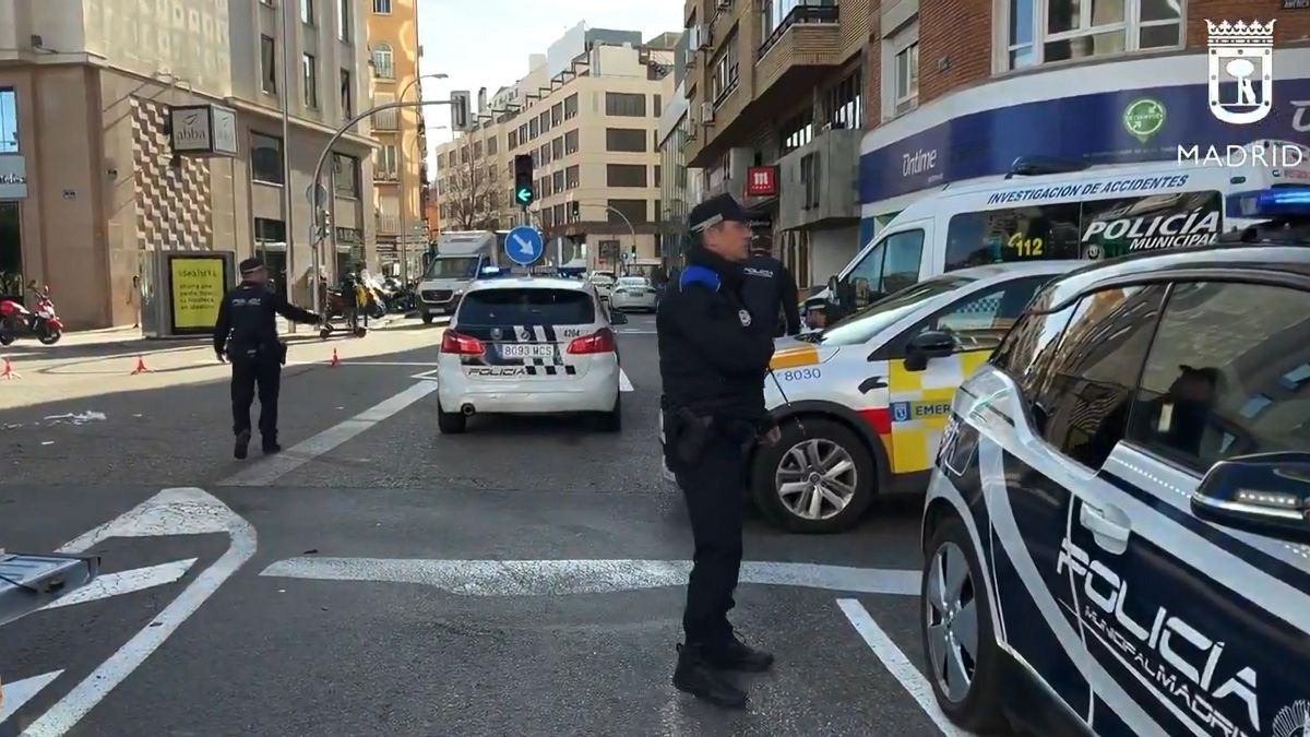 Un conductor detenido por atropellar a una mujer en Avenida de América y darse después a la fuga