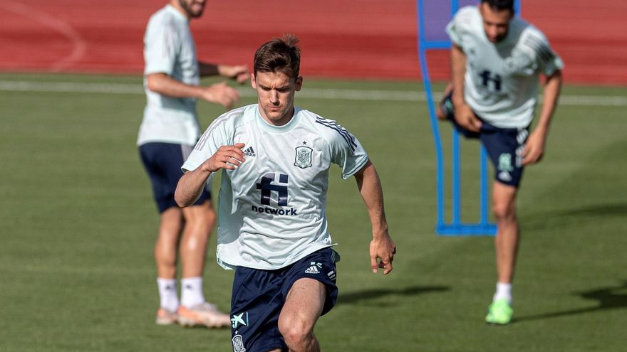 Diego Llorente, durante un entrenamiento de la selección española en la Ciudad del Fútbol de las Rozas, en Madrid