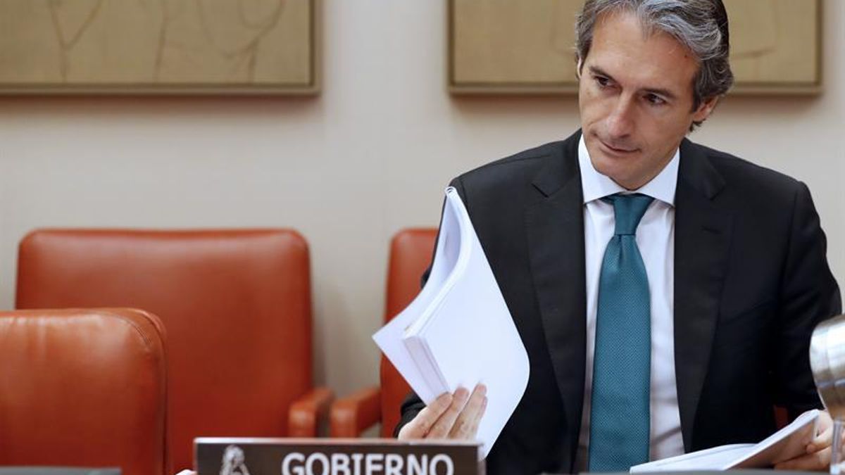 Íñigo de la Serna comparece en la Comisión de Fomento del Congreso de los Diputados, |