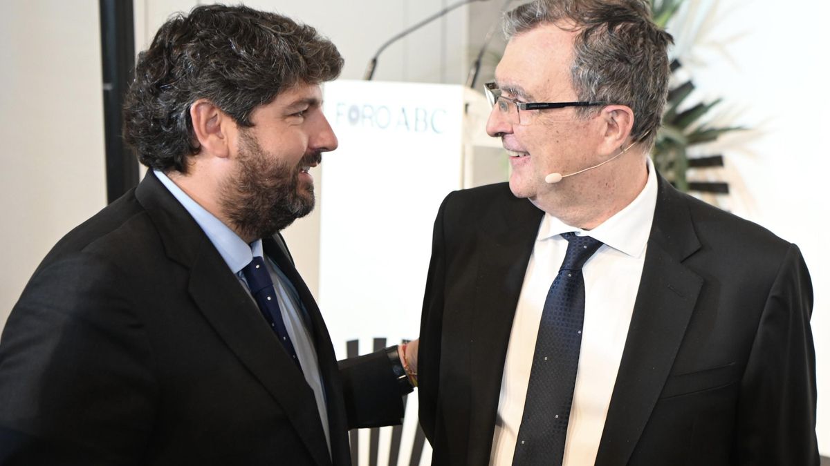 El alcalde de Murcia, sobre la moción de censura de 2021: "Cerdán llamó a sus concejales para que no se le escapasen"