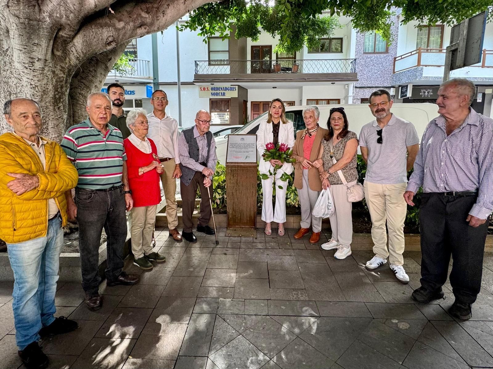 Los Llanos de Aridane reconoce “a las personas que dan vida” al Mercadillo del Agricultor en su 40 aniversario.