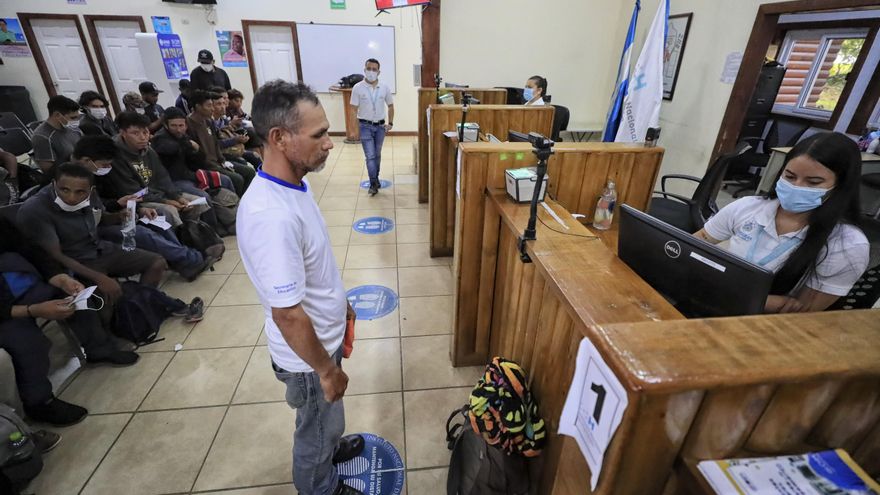 La deportación, un volver a empezar para los migrantes que no desisten del sueño americano