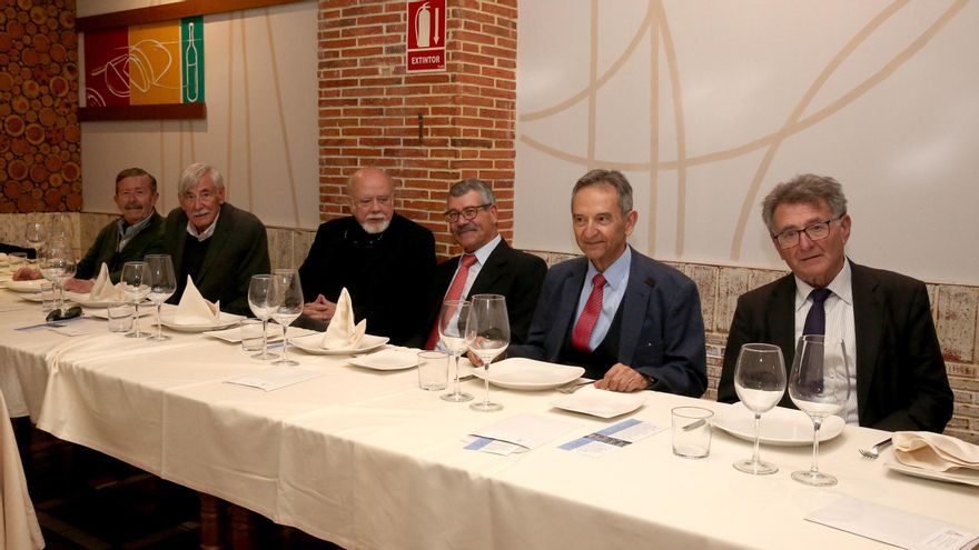 De izquierda a derecha, Óscar Bergasa, José Manuel Hernández Abreu, Javier Domínguez Anadón, José Antonio García Déniz, Antonio Castro Cordobez y Rafael Molina Petit