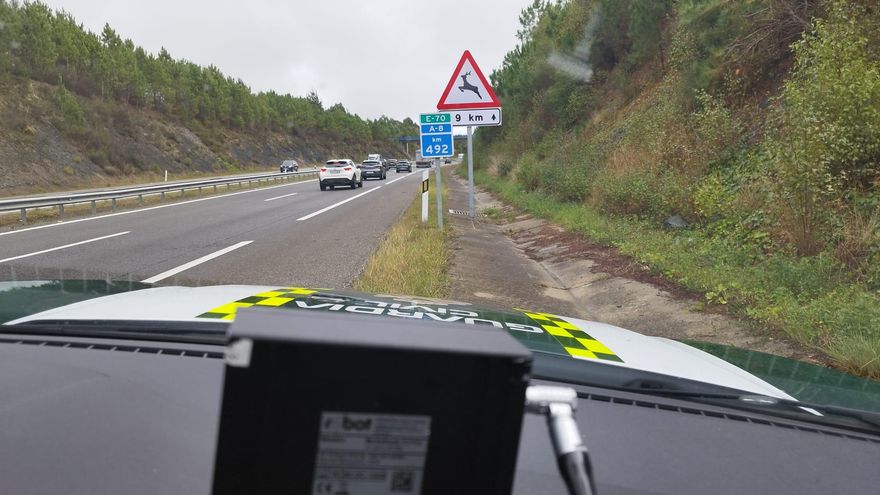 Investigan a un conductor en Asturias que circulaba a 237 kilómetros por hora, duplicando el límite máximo de velocidad