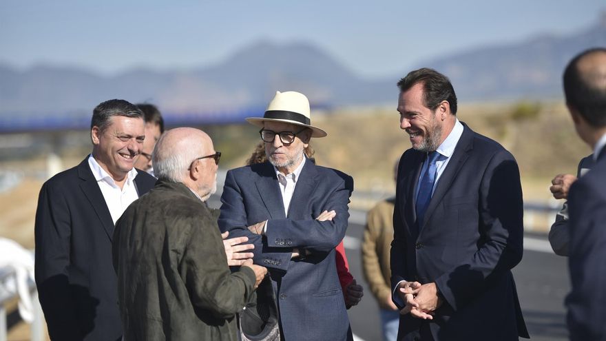 El ministro Puente responde al plante de cargos del PP en Aragón para la A-22: "Que no me hablen más de institucionalidad"