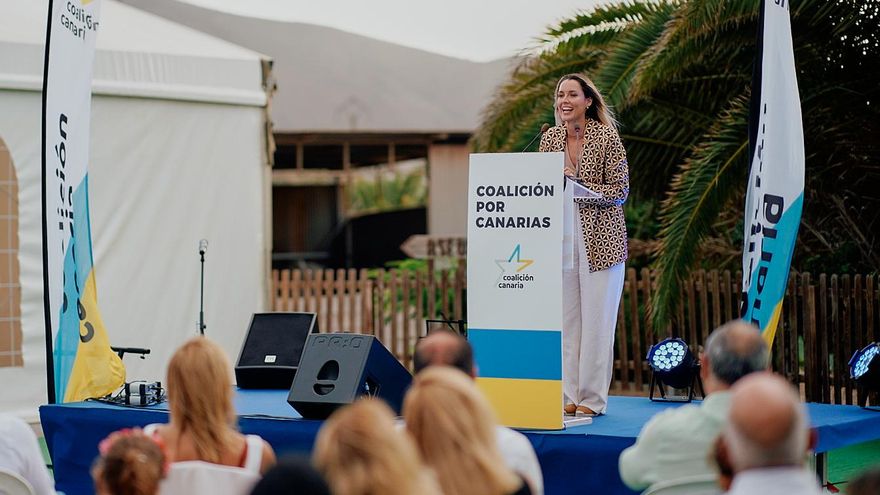 María Fernández, en el acto de cierre de campaña de Coalición Canaria