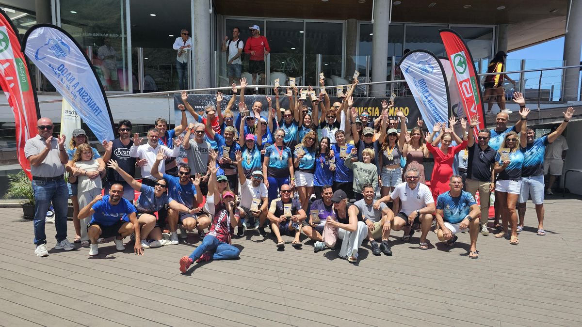 La XII Travesía a Nado Isla de La Palma corona a sus campeones en una jornada épica
