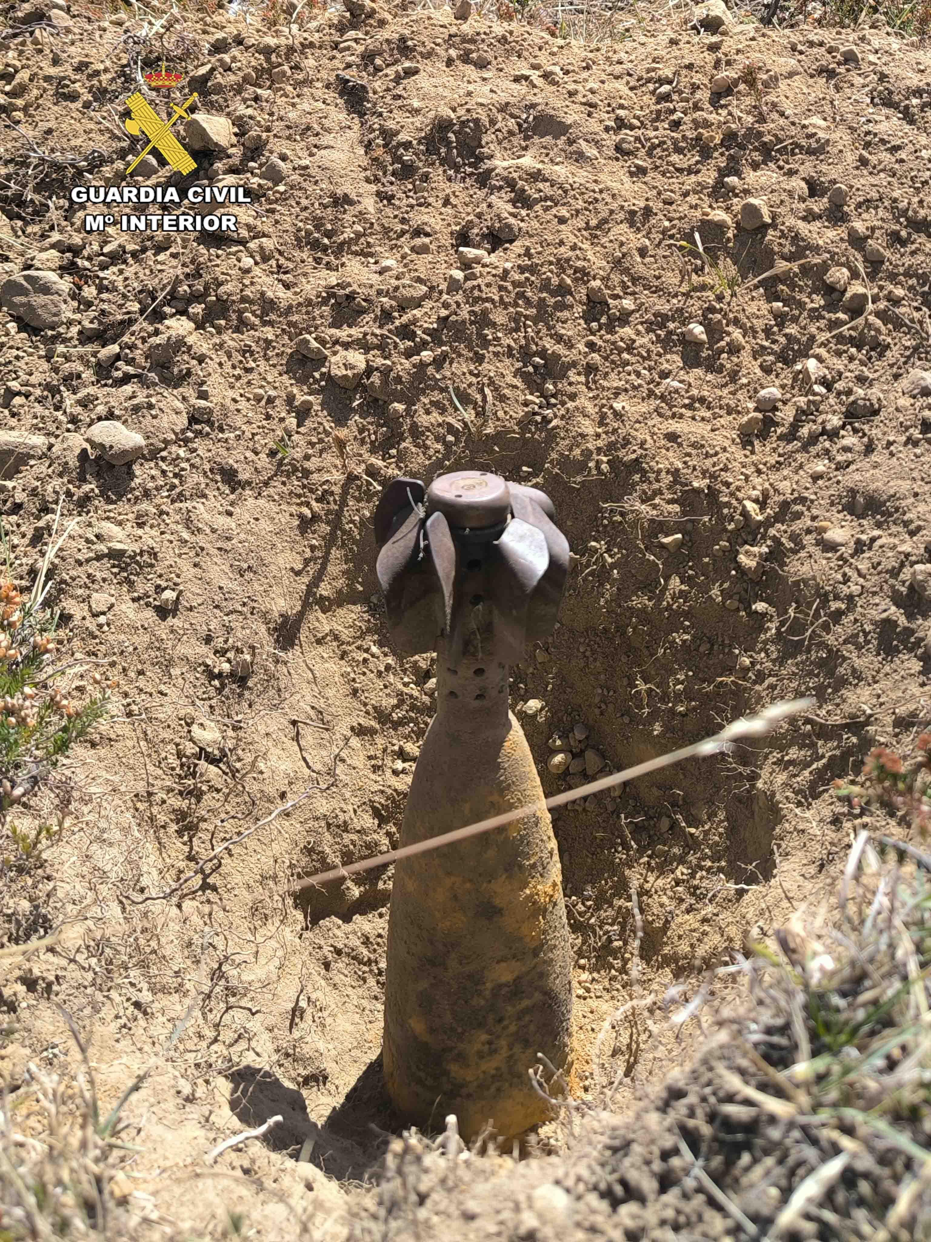 La granada estaba enterrada en la zona de Sierra de Cebollera
