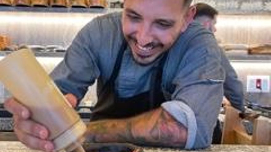 Adrían en acción.