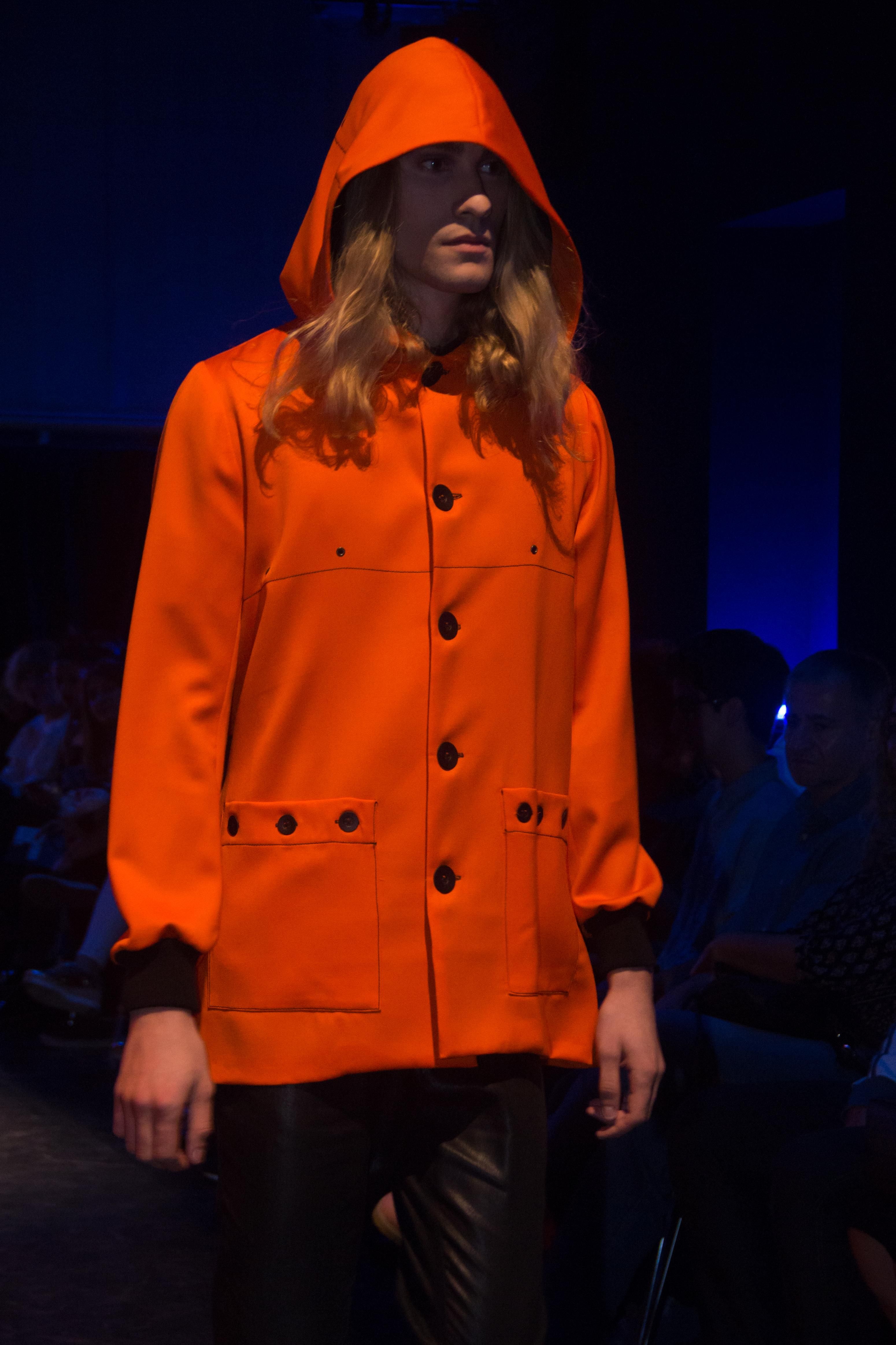 Desfile de la colección `Historia nº3´ de Pedro Lobo en el Centro Párraga / Manu Cabrera