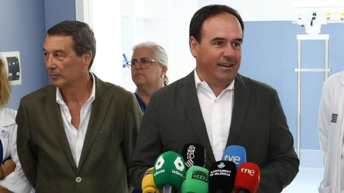 El presidente valenciano ve "difícil" poder acoger a más menores en unos centros que están "al 200%" de su capacidad