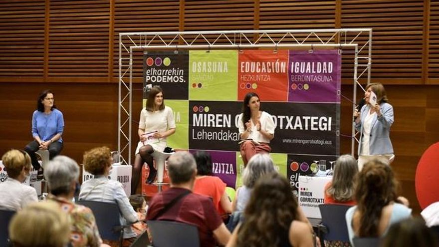 Gorrotxategi, con Irene Montero