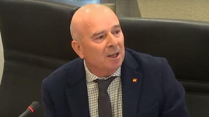 Un diputado de Vox en Murcia afirma que la pobreza está "alimentada por la ideología del parasitismo social"